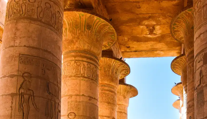coloured columns of the Great hypostyle hall